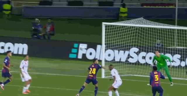 洛佩斯禁区, 仅次于瓜迪, 区外停球后 洛佩斯禁区, 仅次于瓜迪, 区外停球后