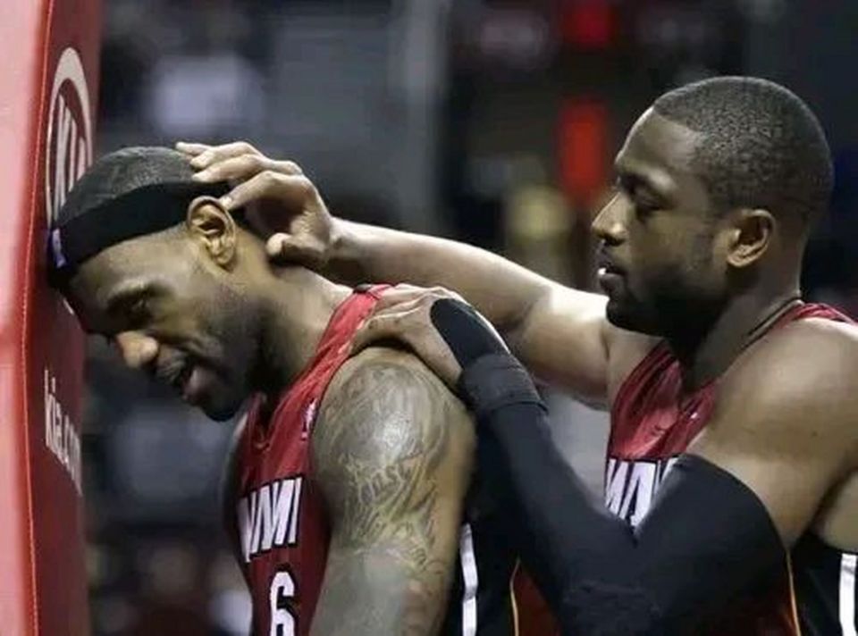 员合同上损, 亿美元, 但詹姆斯却