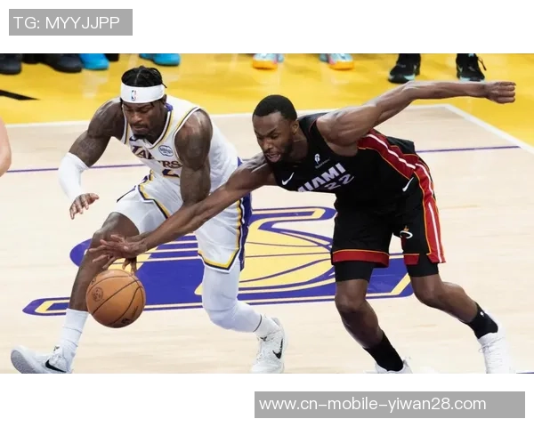 2020年NBA季后赛湖人与热火第四场激战回顾与精彩瞬间分析